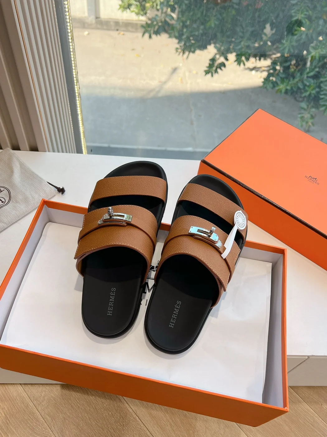 Hermès Women Brown Leather Straps Sandals product view 3