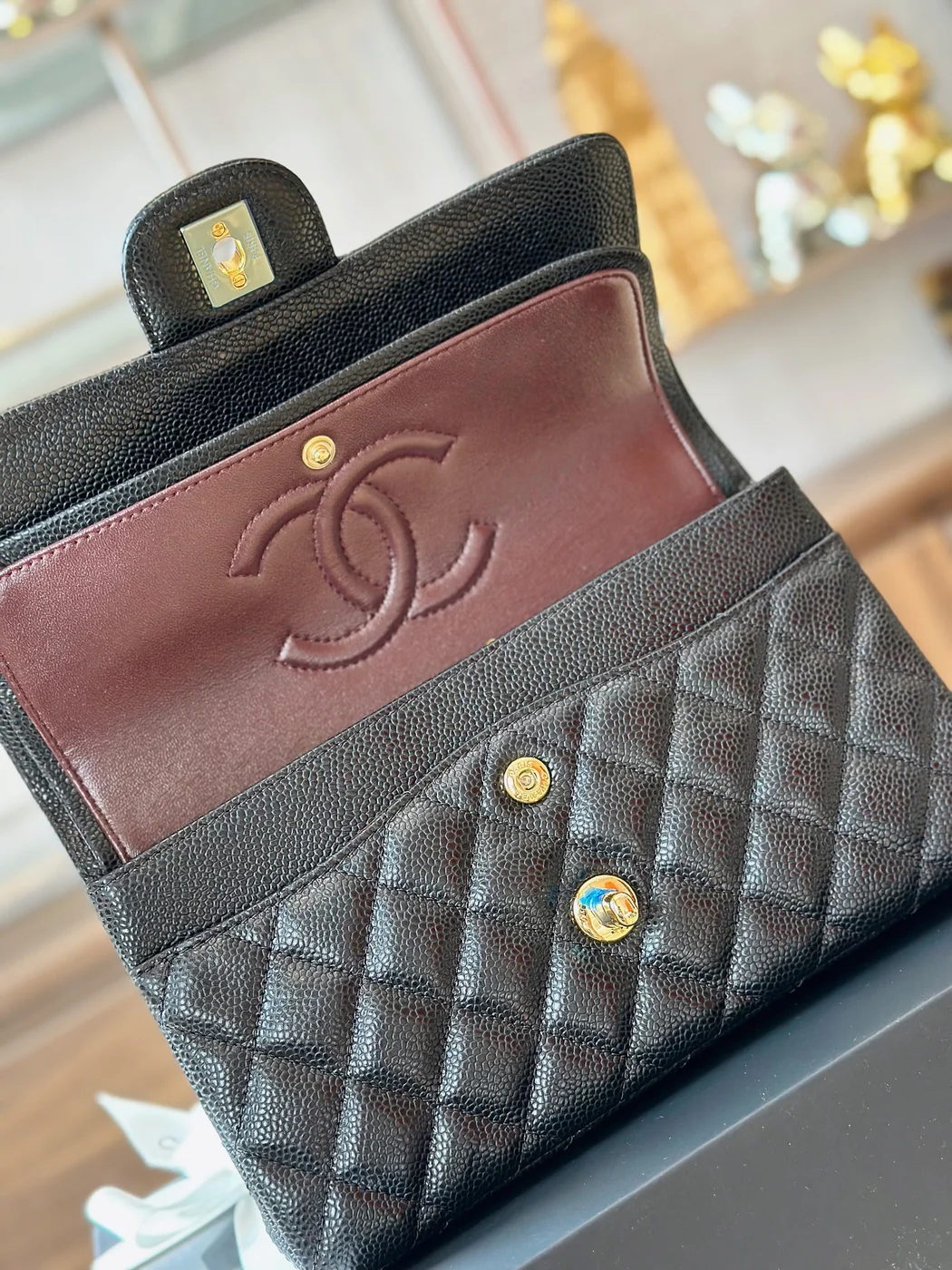 Chanel Classic Handbags With Lock Gold Black Leather 23 cm product view 4