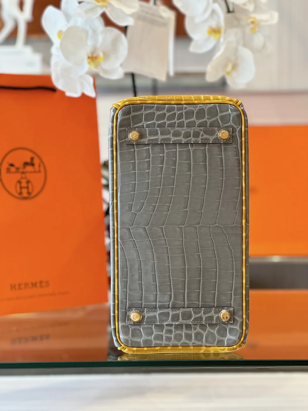 Hermès Birkin 30 Gray/Gold Crocodile Leather Gold Hardware – Custom Made Bag product view 5