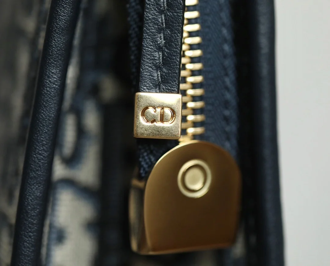 Dior Clutch  30 Montaigne Pouch Canvas Siêu Cấp 26 cm product view 7