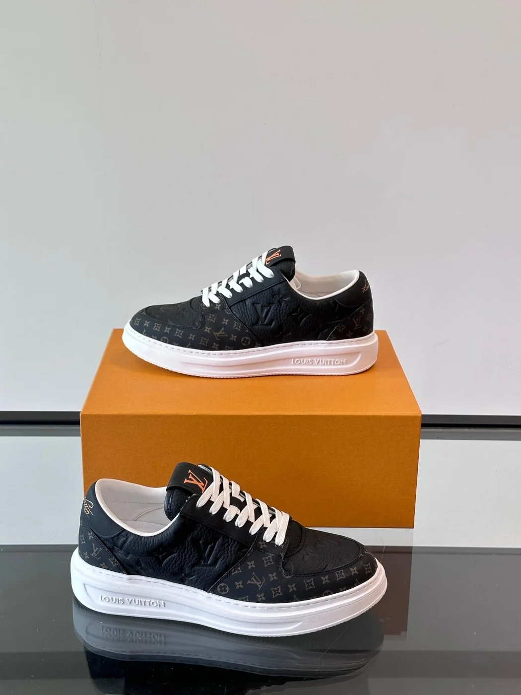 Louis Vuitton Men Black Leather Sneakers product view 4