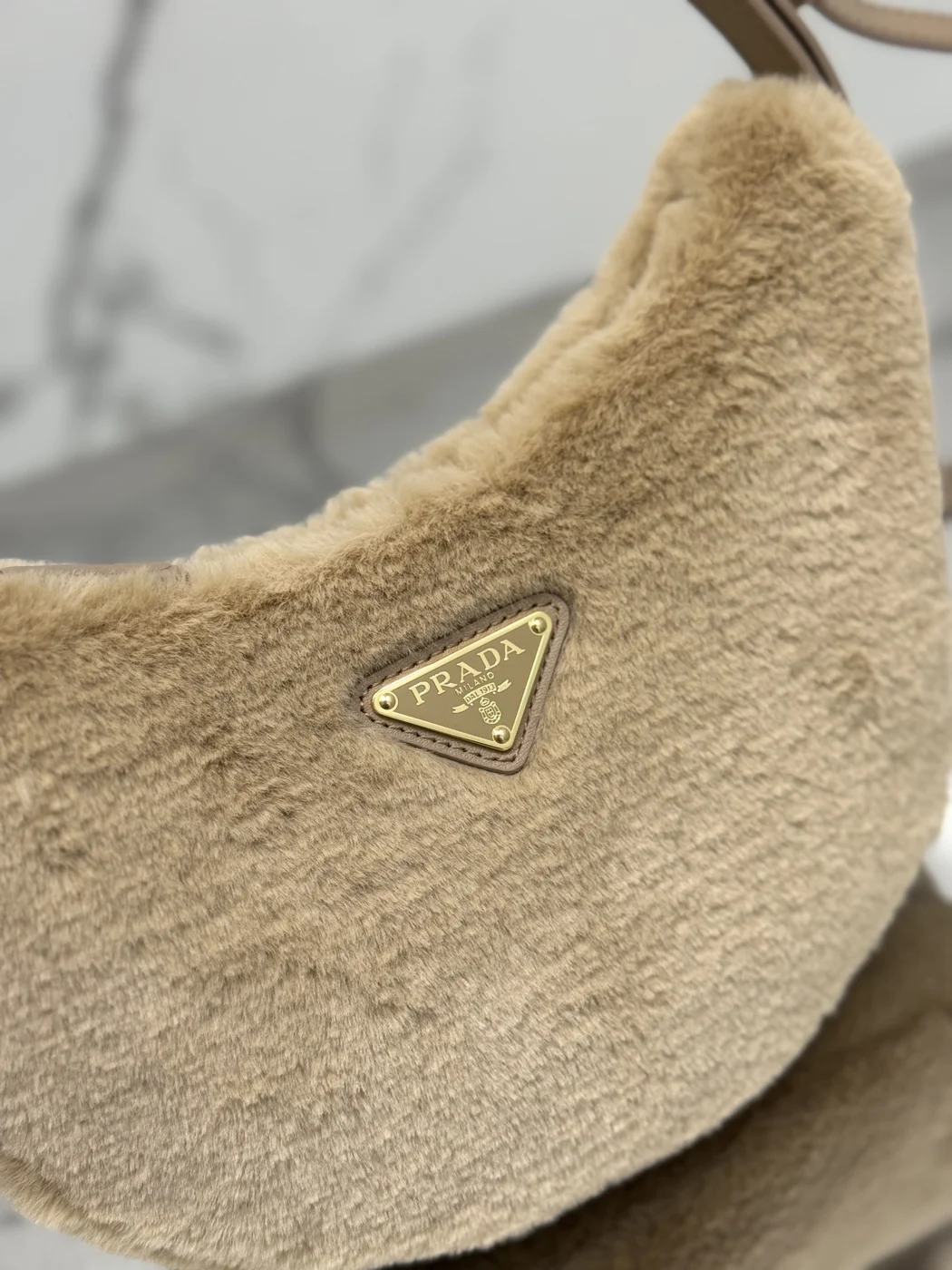 Prada Leather And Shearling Arquã¨ Handbag product view 3