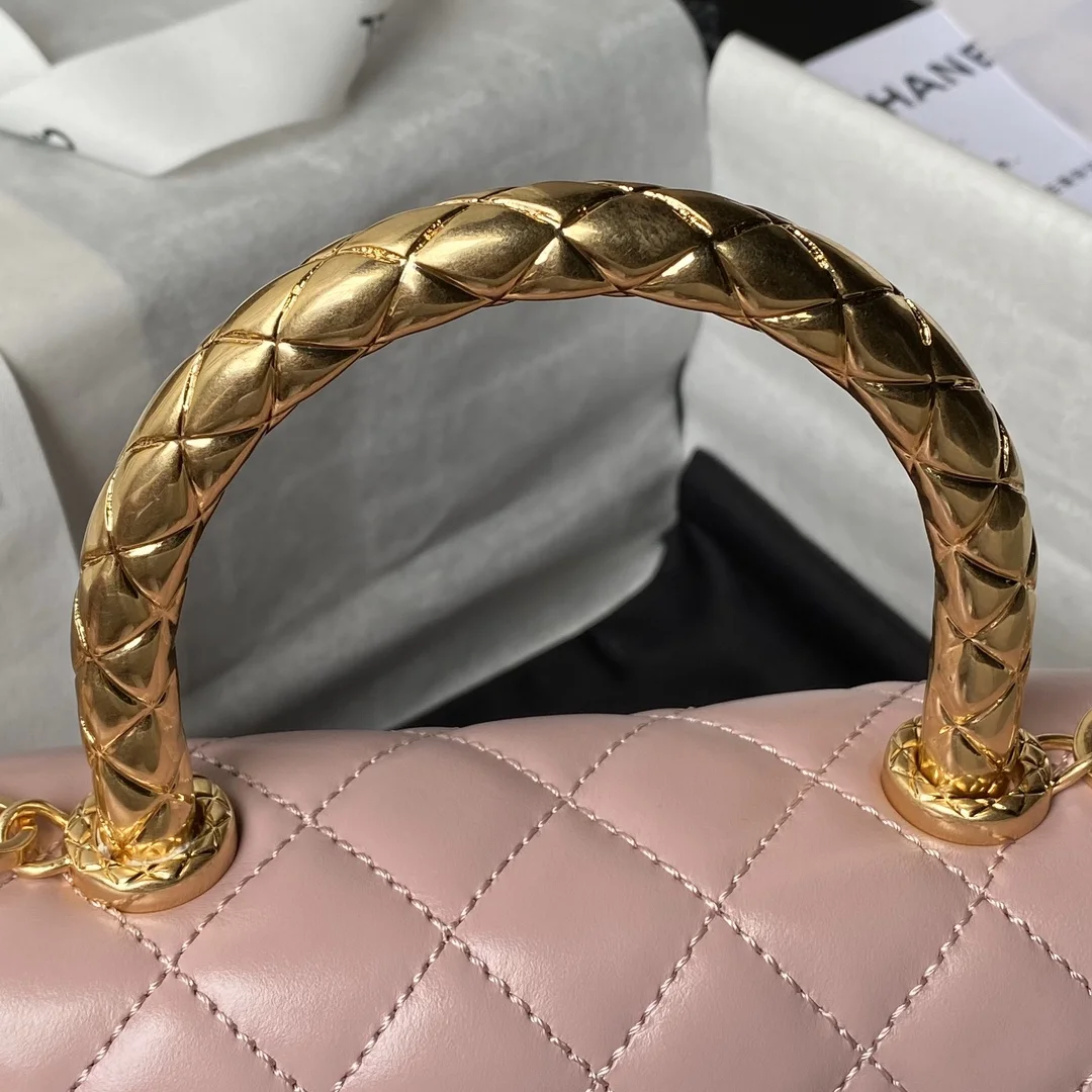 Chanel 22B Small Flap Bag Gem Chain Dust Pink product view 3