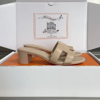 Hermès Oran Heeled Sandals product view 2