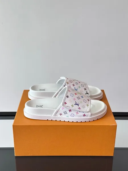 Louis Vuitton Men White Printed Fabric Slides product photo