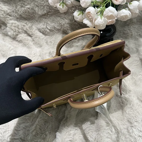 Hermès Birkin 25 cm Swift Leather Bag product view 6