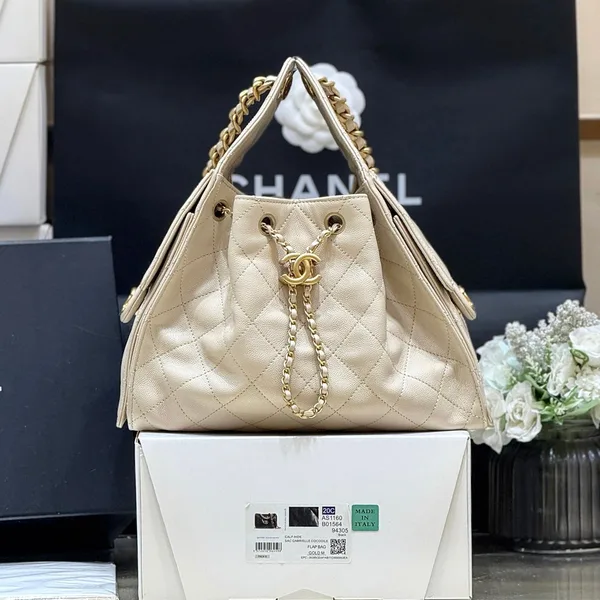 Chanel 25 Handbag In Cream 30 Grained Calfskin Gold Hardware product view 1