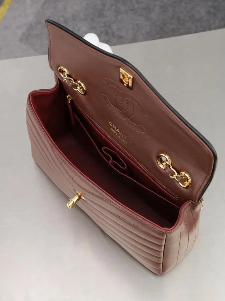 Chanel flap bag quilted leather product view 9