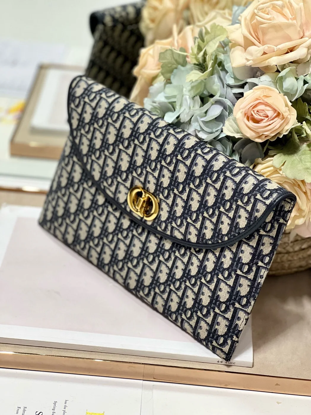 Dior 30 Montaigne Avenue Monogram Handbag 30x18x2cm product view 3