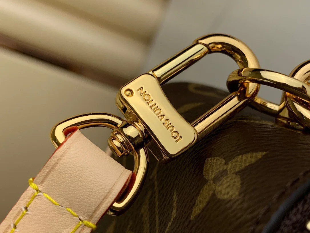 Louis Vuitton Monogram Pattern Premium Handbag 14x13x11cm product view 8