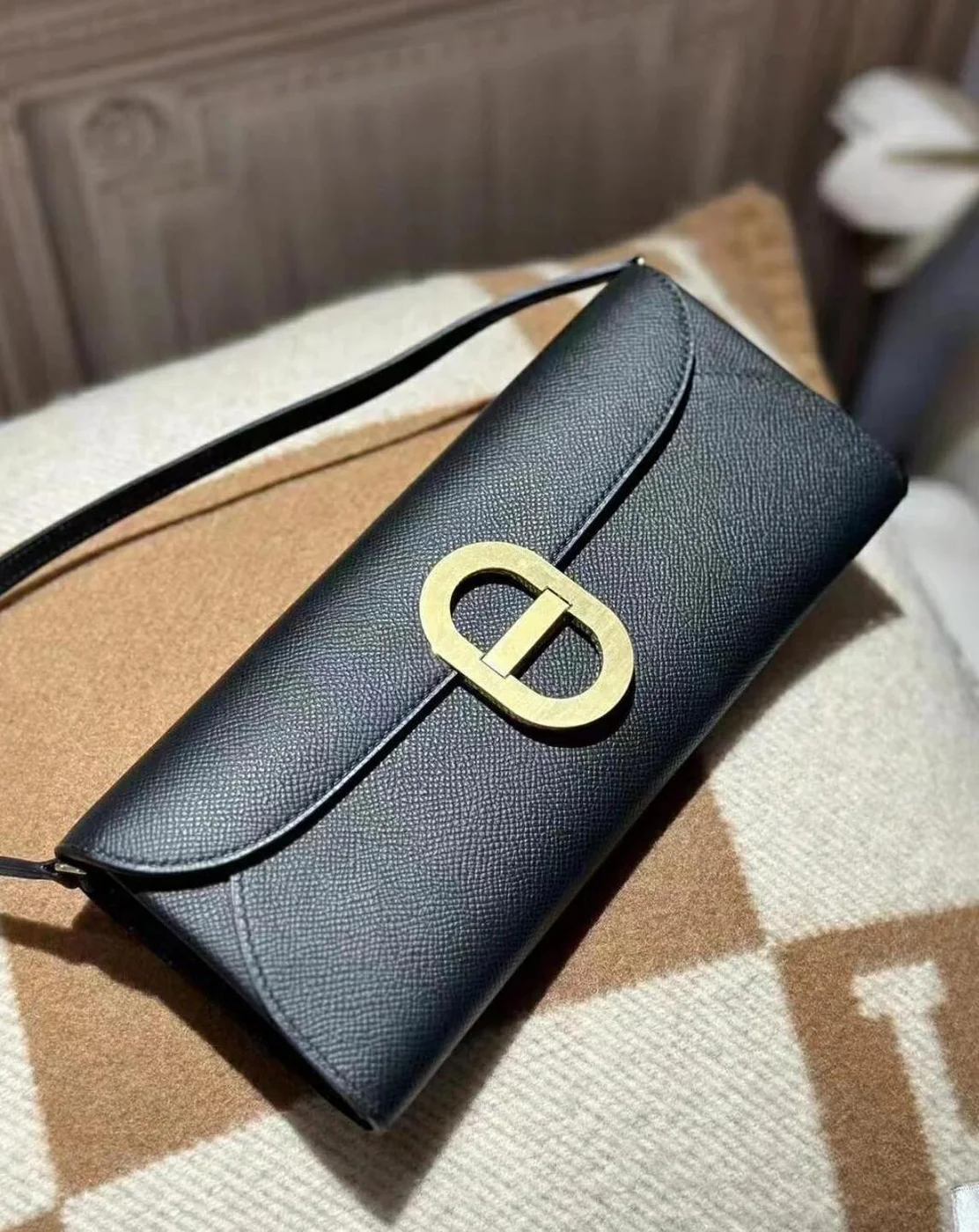 Hermès Maillon to go Black Epsom Gold Hardware Bag product view 1