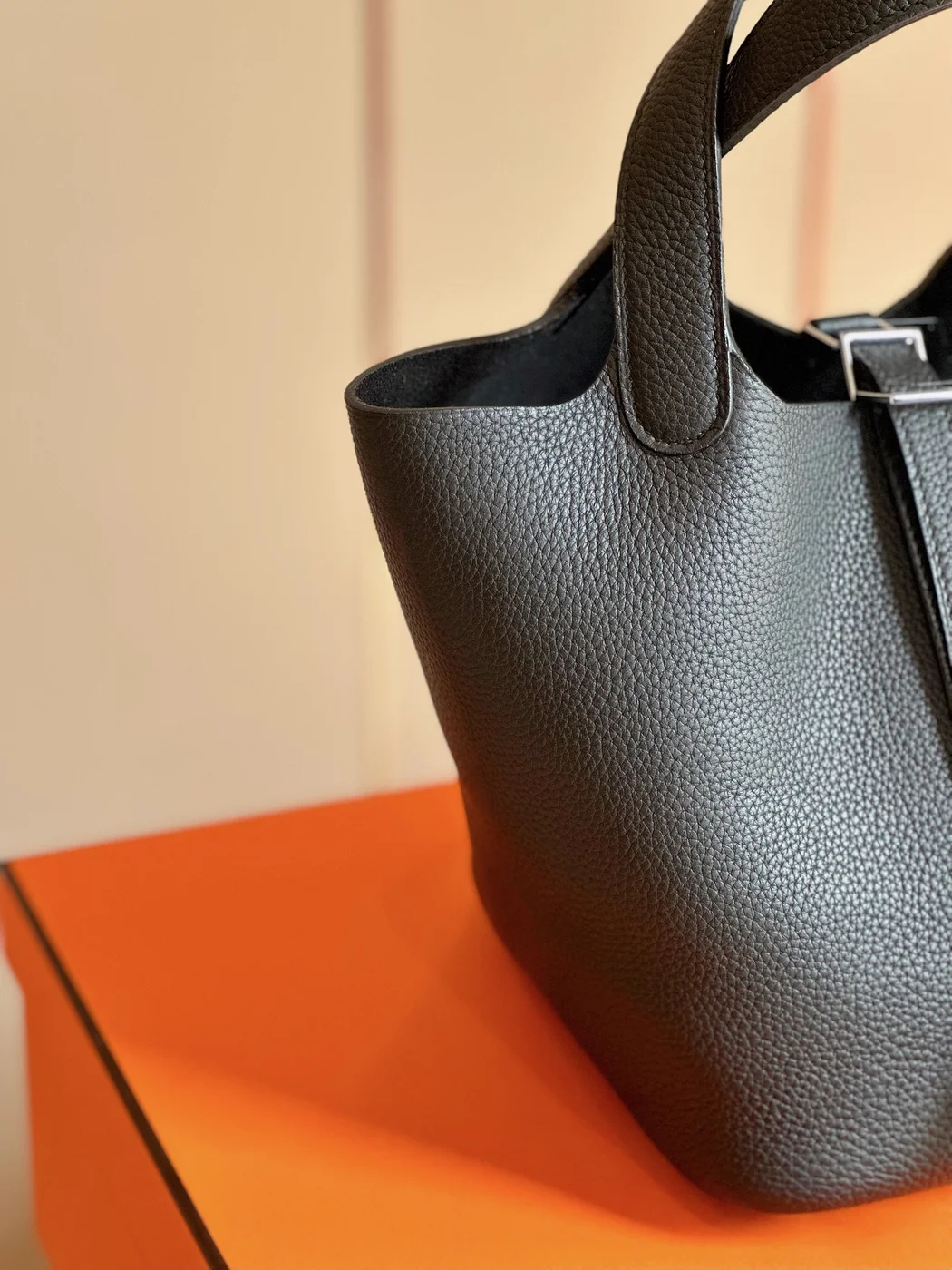 Hermès Picotin 18 Black Togo Leather Silver Hardware Bag product view 3