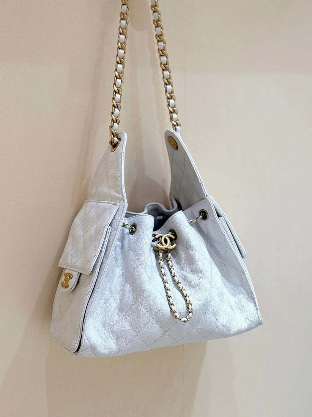 Chanel 25 Handbag In White 30 Gold Hardware product view 6