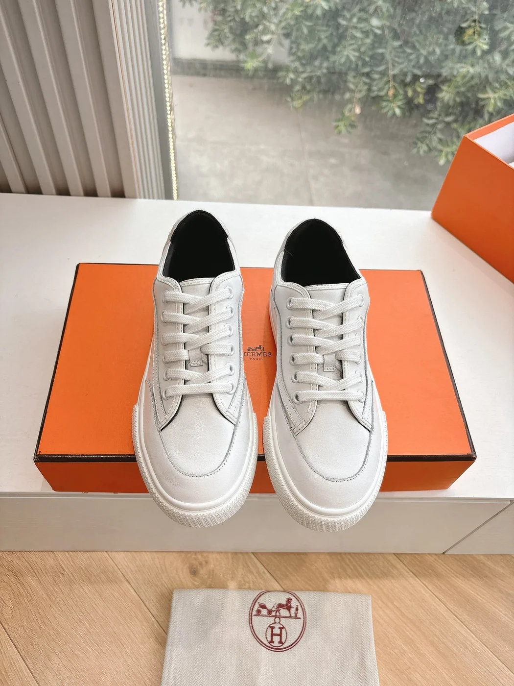 Hermès Women White Leather Sneakers product view 5