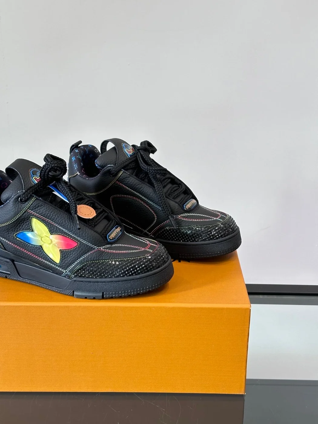 Louis Vuitton Men Black Leather Colorful Accent Sneakers product view 6