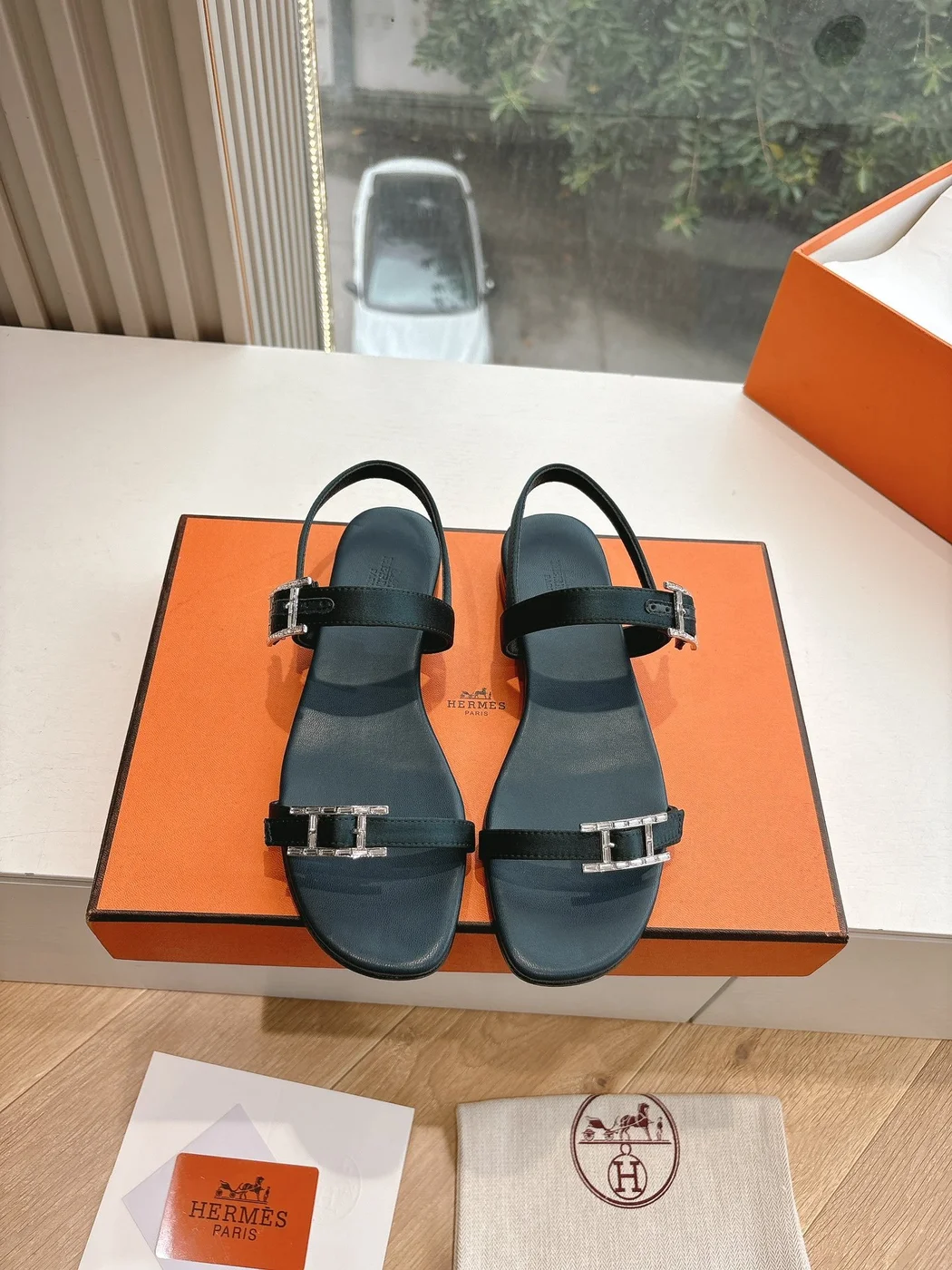 Hermès Women Black Leather Sandals product view 1
