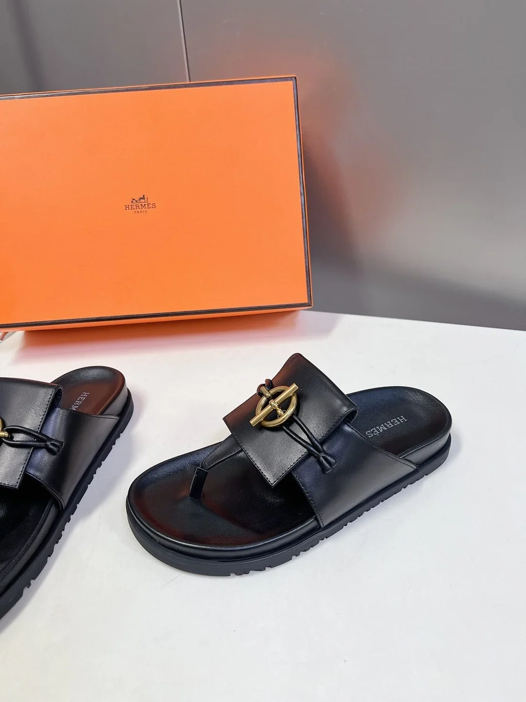 Hermès Women Black Leather Sandals product view 3