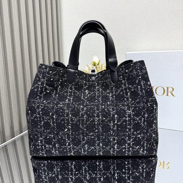 Dior Large Dior Toujours Bag product view 4