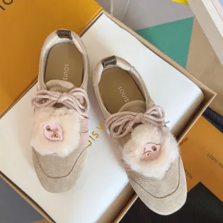 Louis Vuitton baby sneakers product view 1