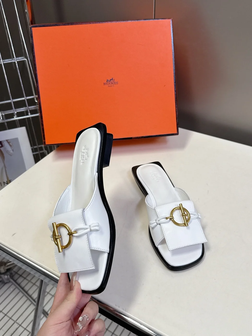 Hermès Women White Leather Mules product view 5
