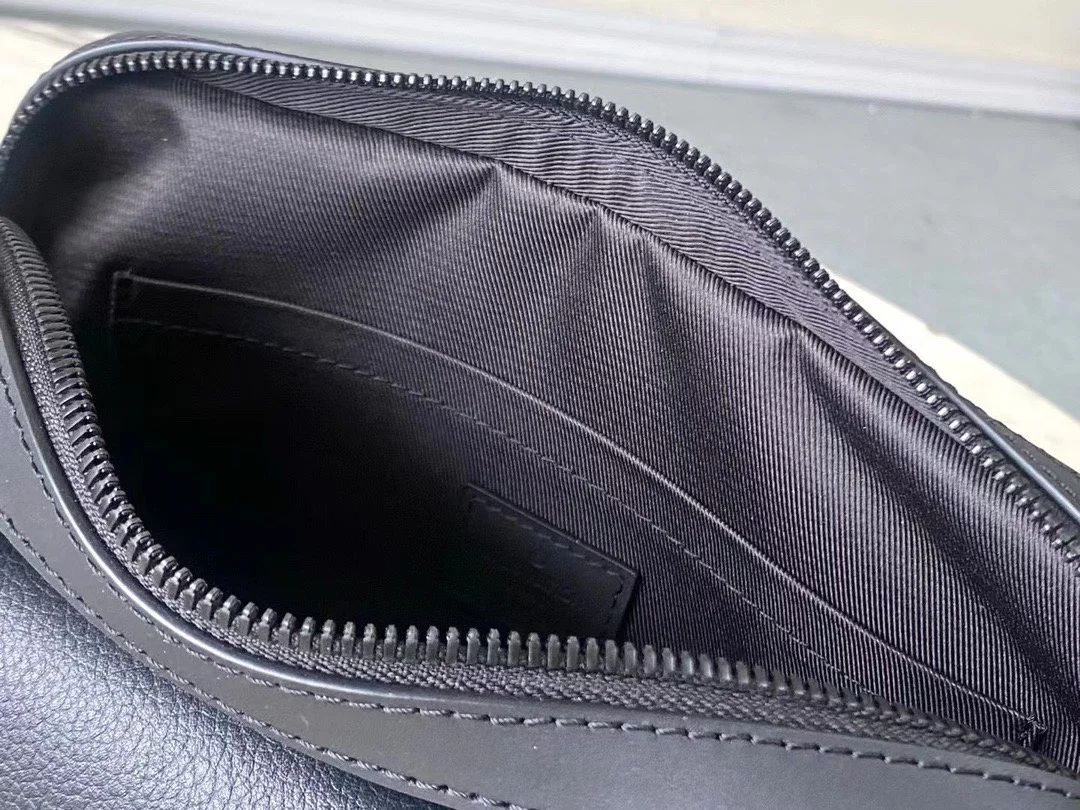 Louis Vuitton Fastline Men’s Handbag Black 23.5x18x7cm product view 3