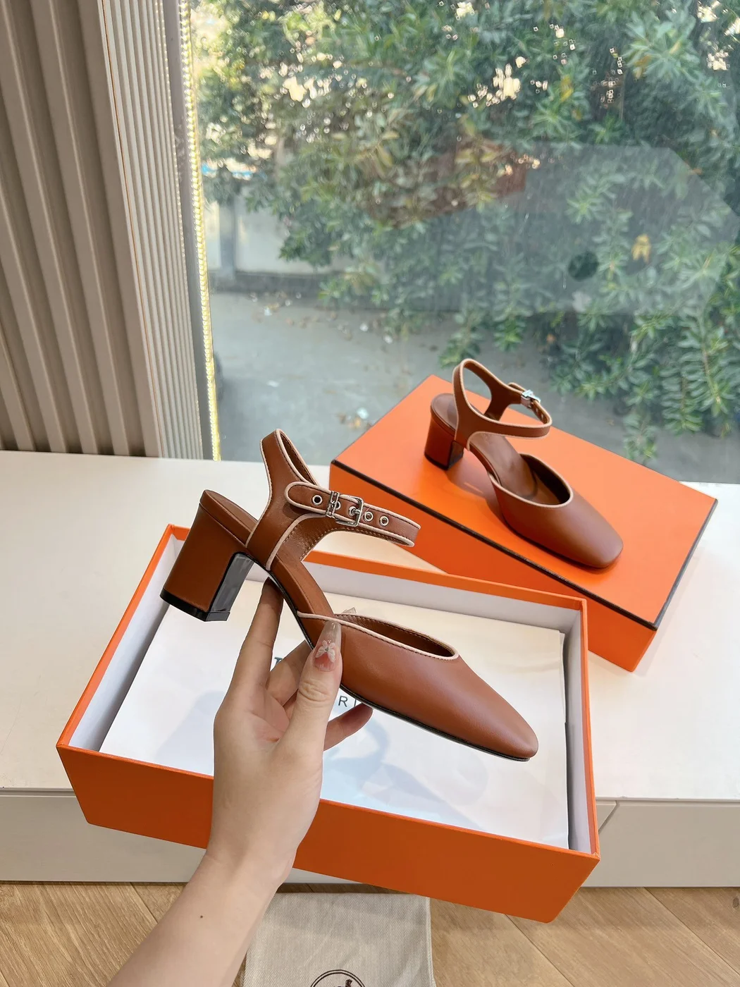 Hermès Women Brown Leather Heels product view 4