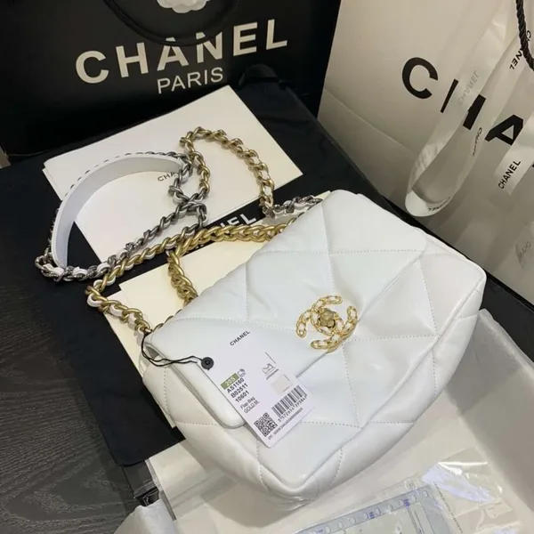 Chanel 19 Flap Medium White Lambskin Bag product view 7