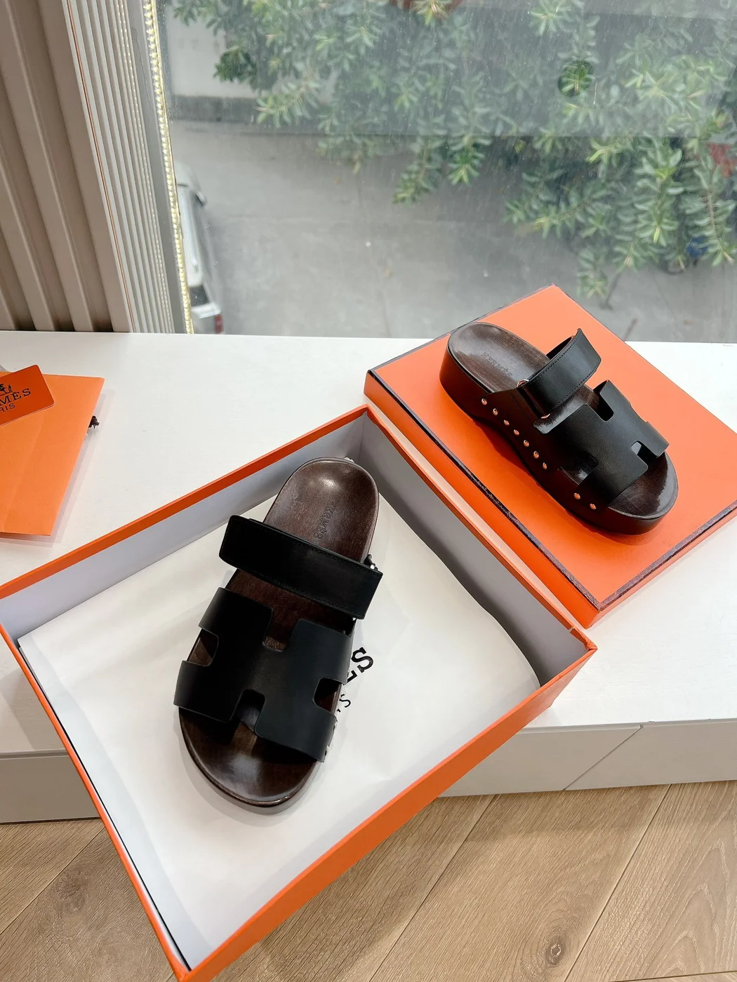 Hermès Women Black Leather Strap Sandals product view 5