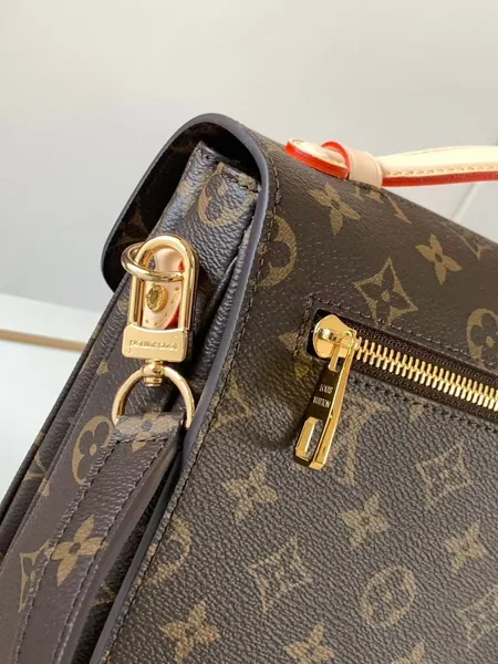 Louis Vuitton Pochette Métis Canvas Bag product view 2