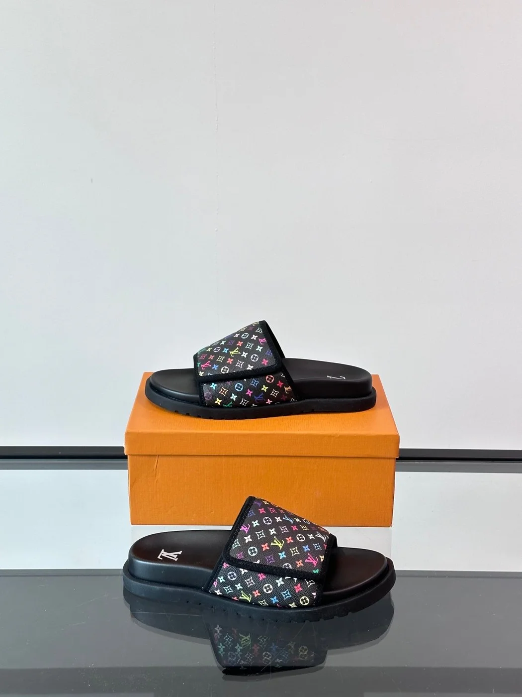 Louis Vuitton Men Black Canvas Multicolor Print Slides product view 4