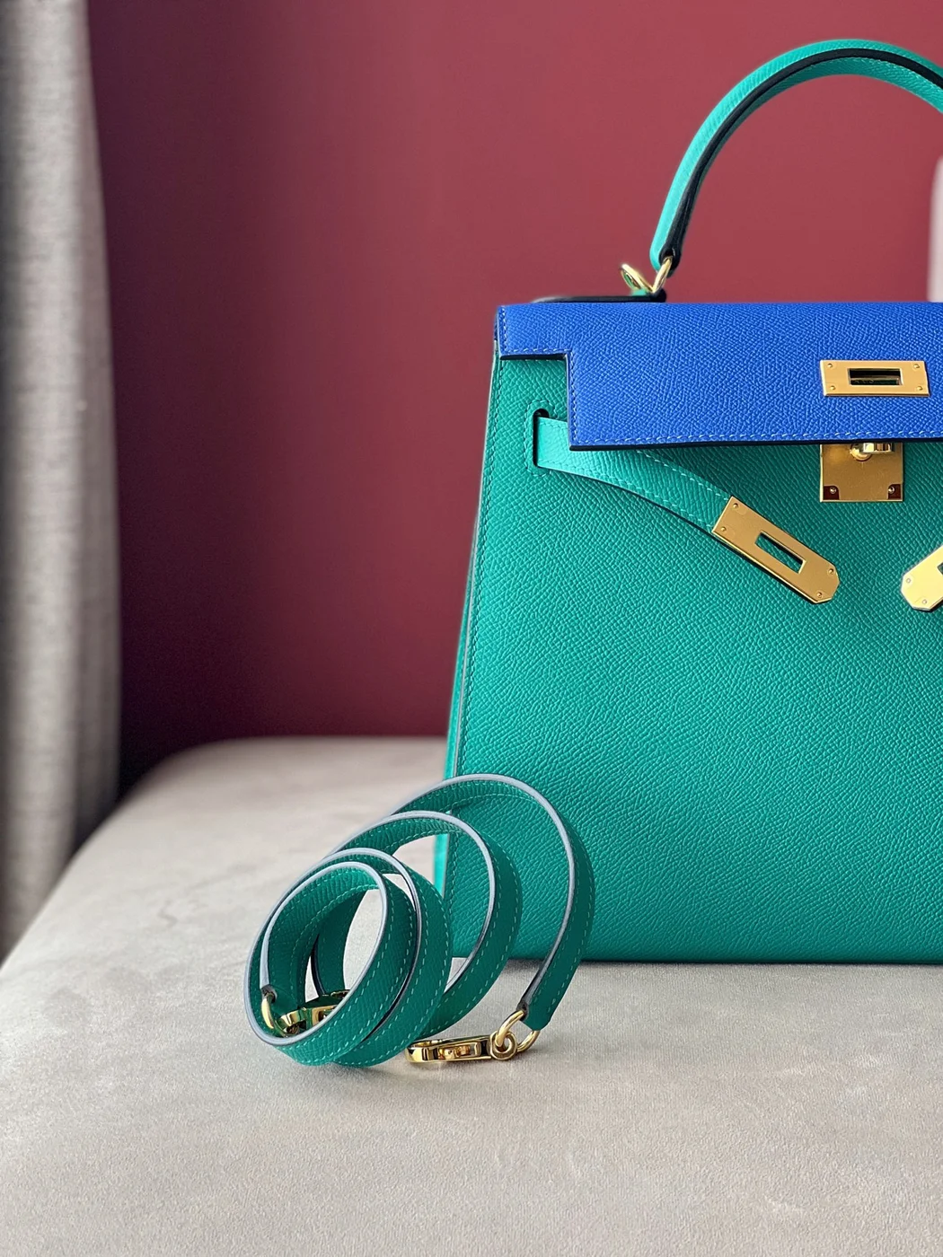 Hermès Kelly 28 Epsom Light Blue/ Electric Blue Palladium Hardware Bag product view 6