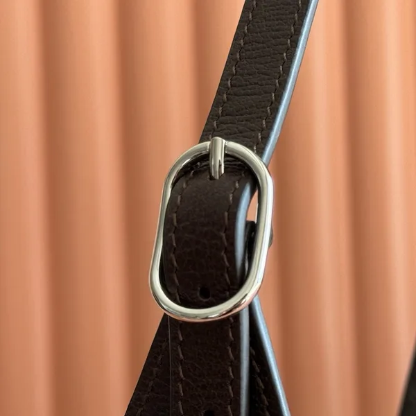 Gucci 26S Jackie Slim Shoulder Bag 28 In Dark Brown Calfskin product view 4