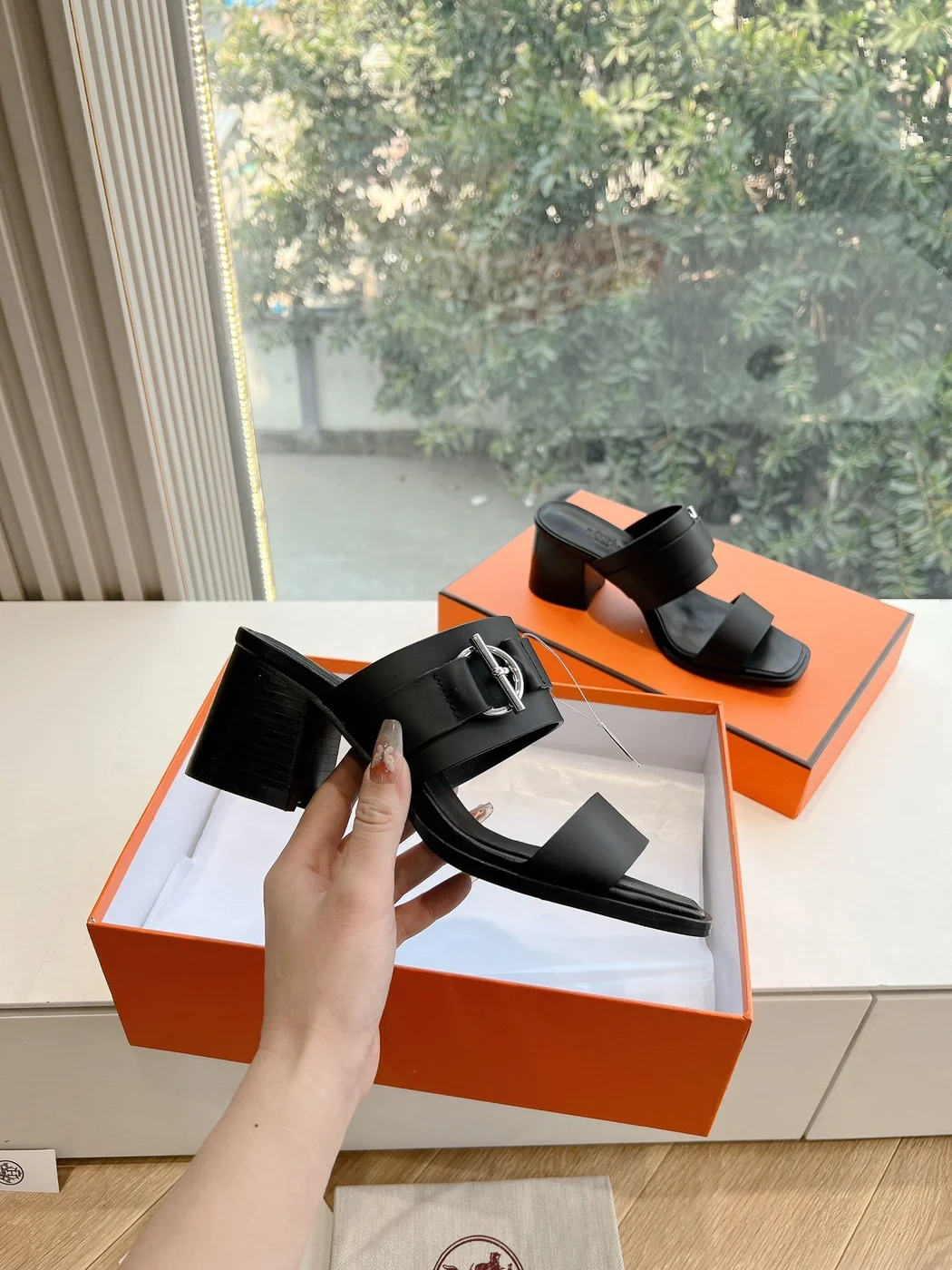 Hermès Women Black Leather Buckle Mules product view 5