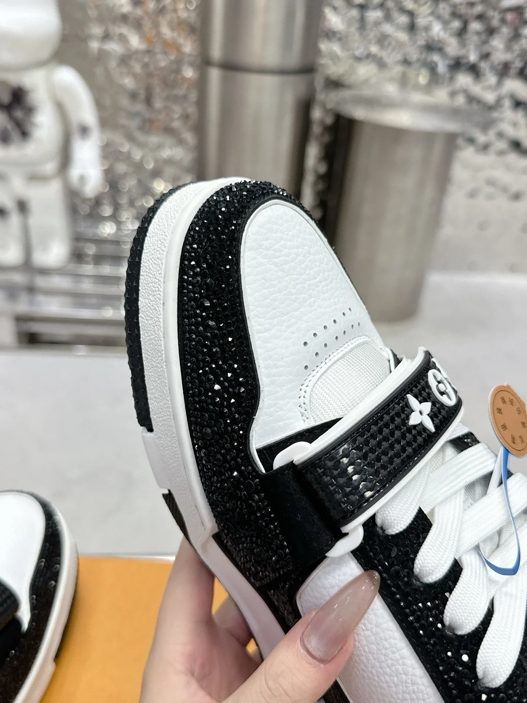 Louis Vuitton Women Black White Leather Sneakers product view 2