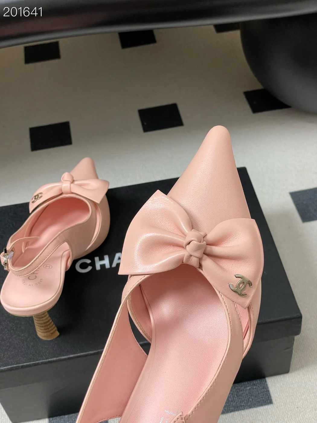 Chanel Logo Bow Sling-back Heels Pink product view 1