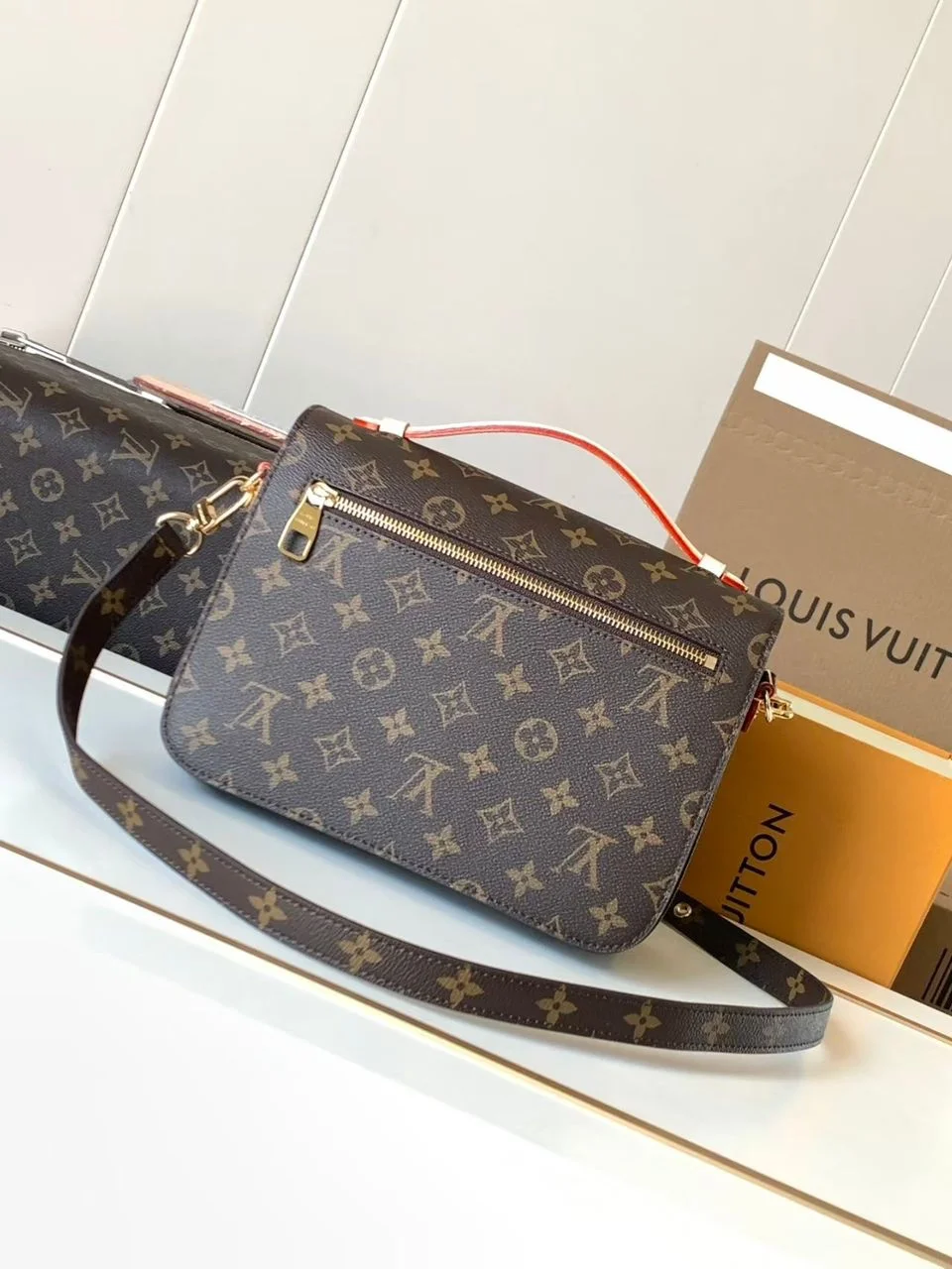 Louis Vuitton Pochette Métis Canvas Bag product view 8