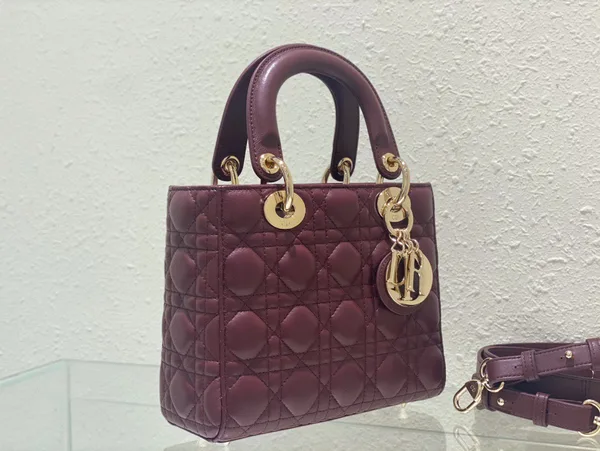 Dior Lady Abc High-end Women’s Handbag, Dark Red, Soft Leather 20 cm product view 3