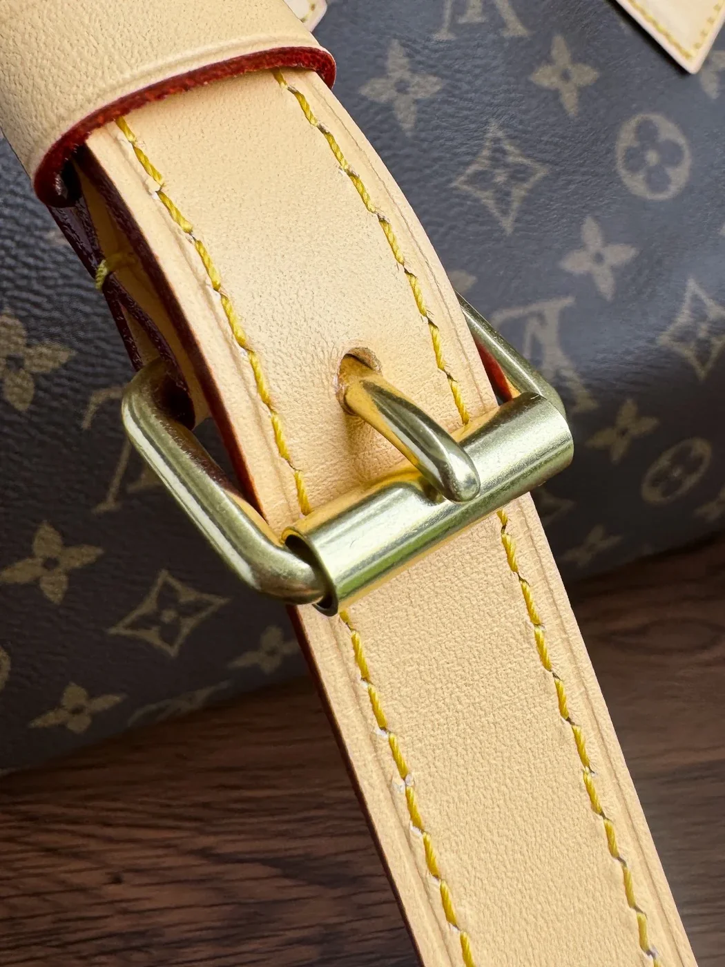 Louis Vuitton Speedy 25 Bandouliere Brown Bag product view 5