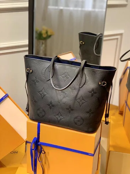 Louis Vuitton Neverfull MM 32 Black Embossed Cowhide Leather Bag product view 2
