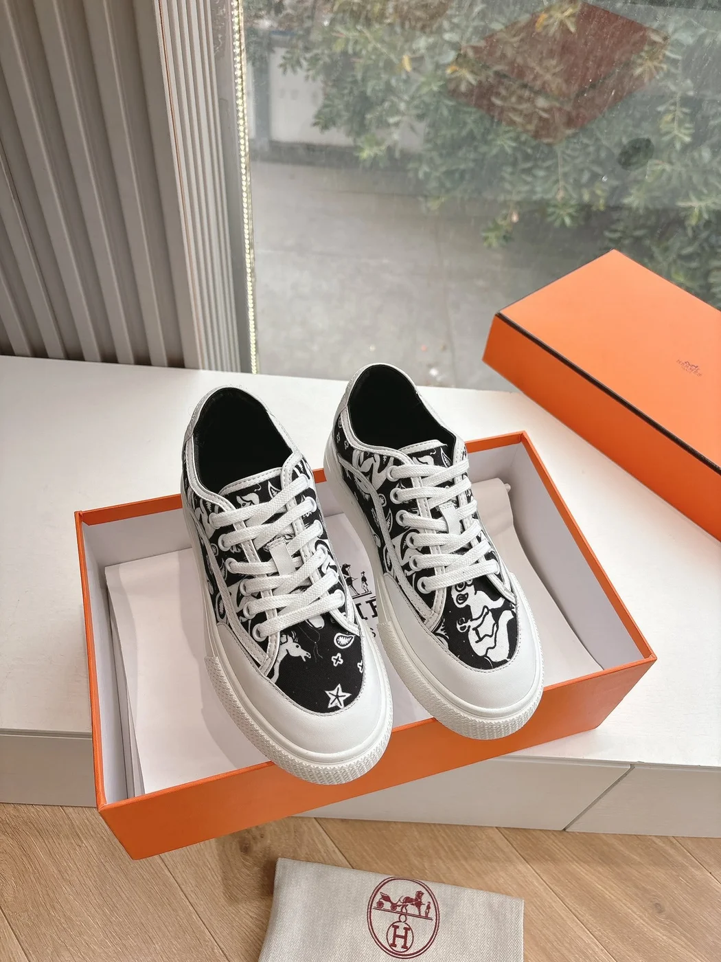 Hermès Women Black White Canvas Sneakers product view 1