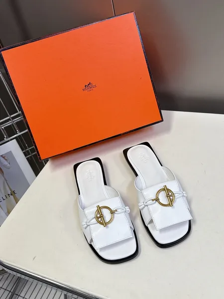 Hermès Women White Leather Mules product view 1
