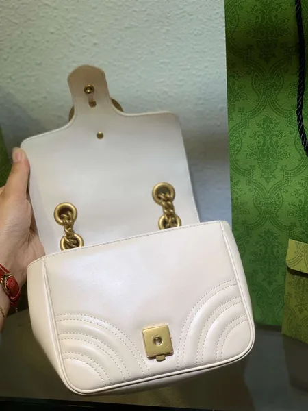 Gucci Marmont Women’s Handbag White 20 cm product view 5