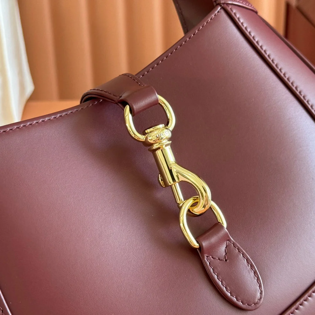 Gucci Jackie Small Shoulder Bag 27 In Burgundy Red Calfskin Gold Hardware product view 5
