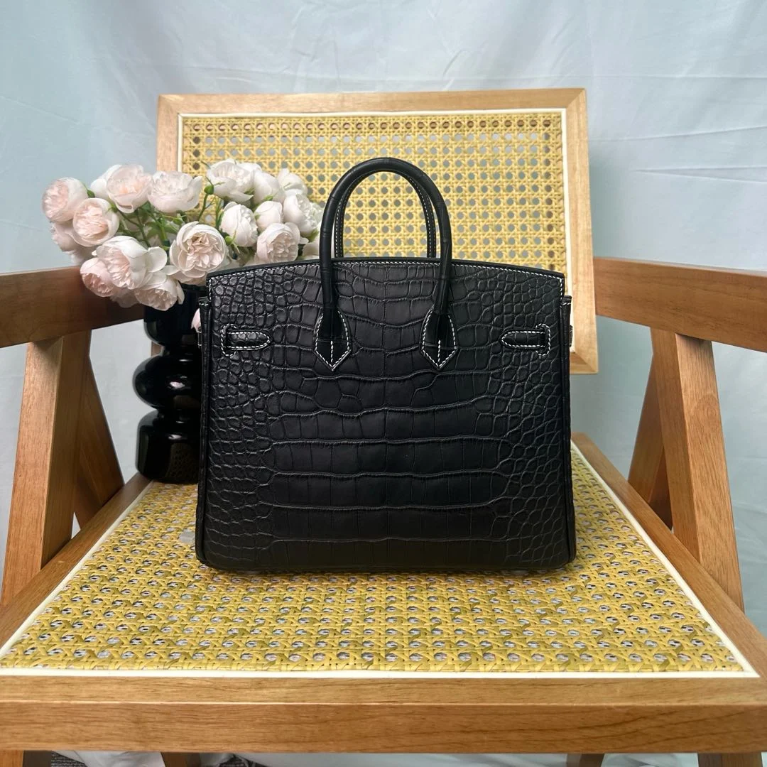 Hermès Birkin 25 cm Black Crocodile Leather Silver Hardware Bag product view 4