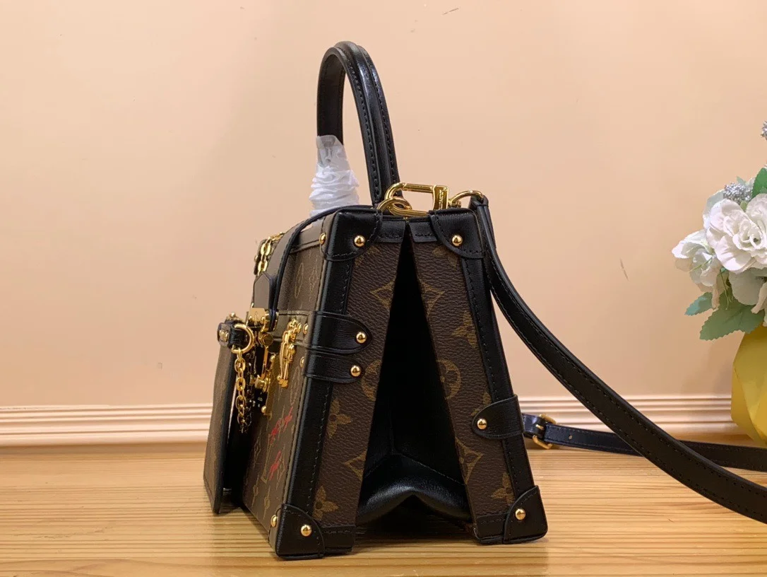 Louis Vuitton Petite Malle Louis Vuitton Monogram Pattern Handbags 24x16x13cm product view 3