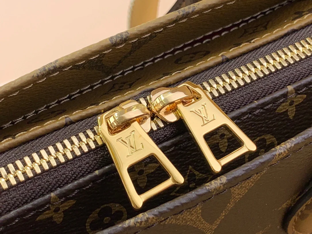 Louis Vuitton On The Go Mini Handbags Mono Pattern 25x13x10cm product view 6