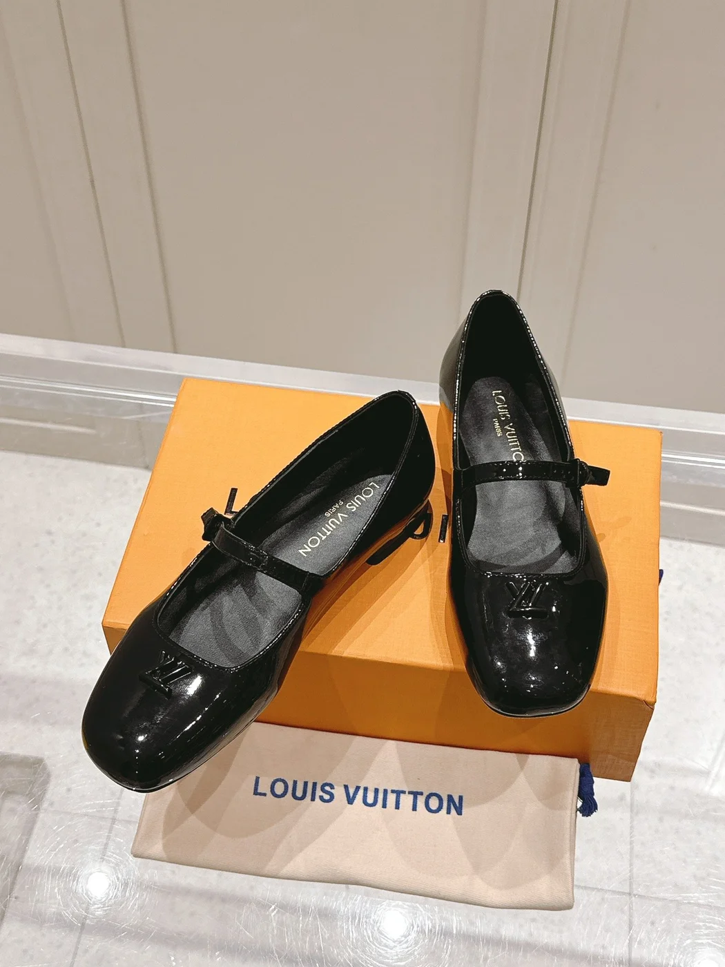 Louis Vuitton Women Black Patent Leather Mary Jane Loafers product view 5