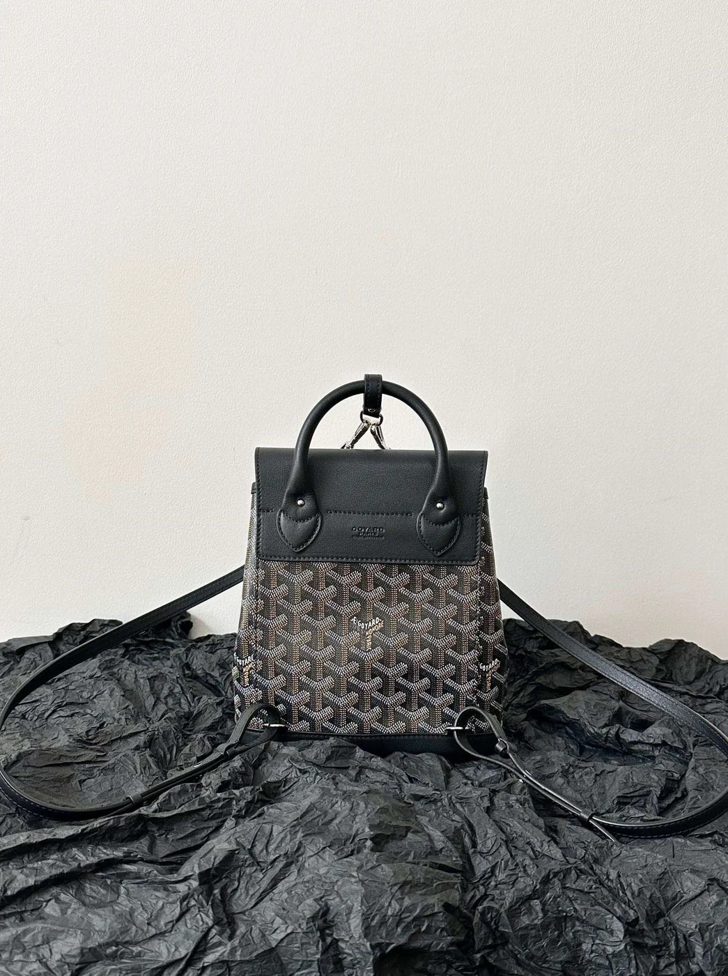 Goyard Mini Backpack Black Monogram Pattern Size 23x19cm product view 3