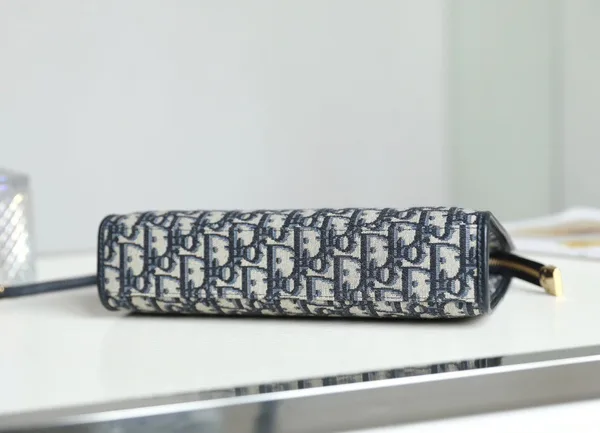 Dior Clutch  30 Montaigne Pouch Canvas Siêu Cấp 26 cm product view 5