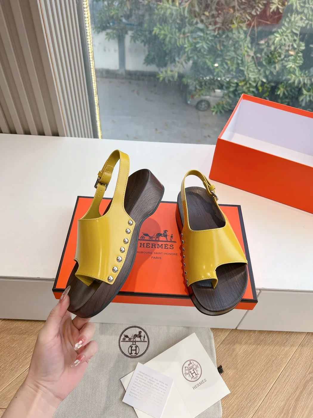 Hermès Women Yellow Leather Sandals product view 6